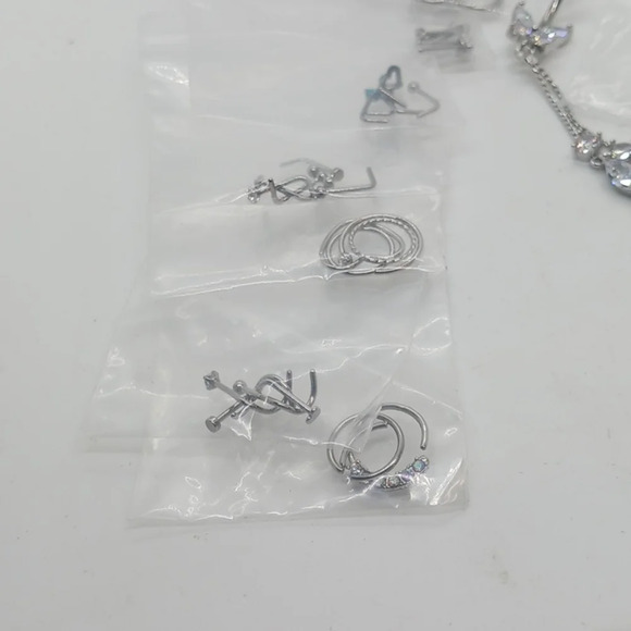 NWT ASSORTED BODY JEWELRY - Picture 4 of 4